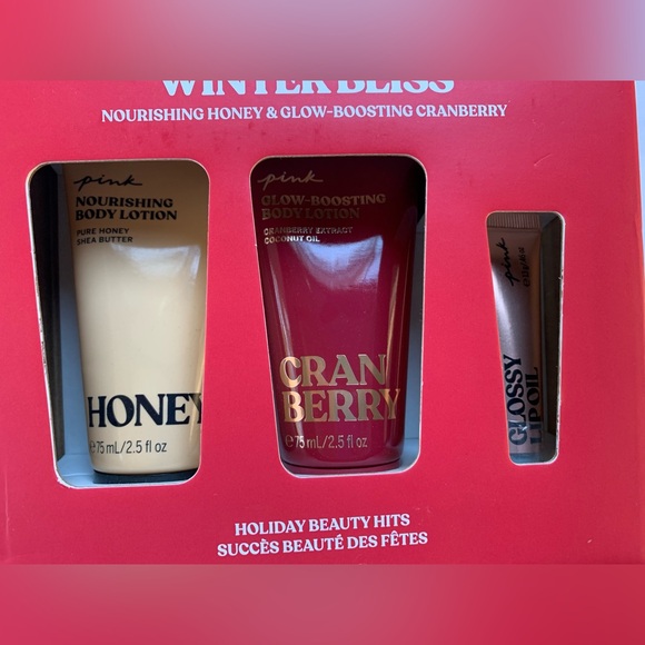 PINK Victoria’s Secret Winter Bliss Holiday Beauty Hits 3-Piece Gift Set- NWT - Picture 10 of 10